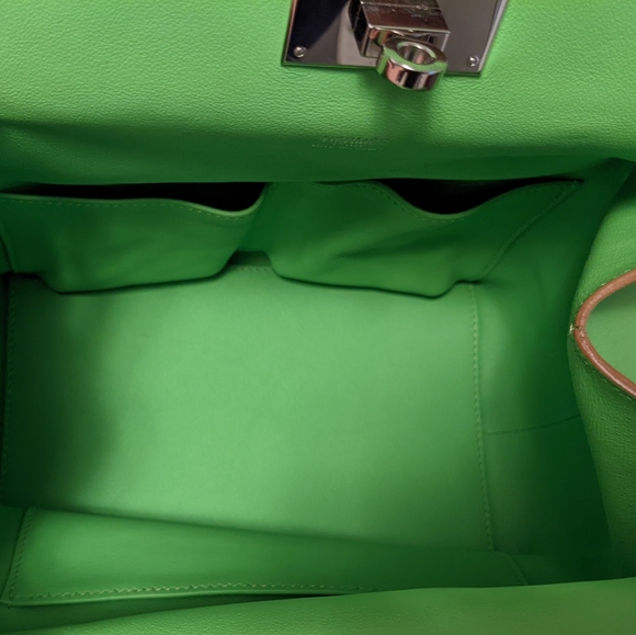 SOLD. Hermes Toolbox 20 - Picture 7 of 16